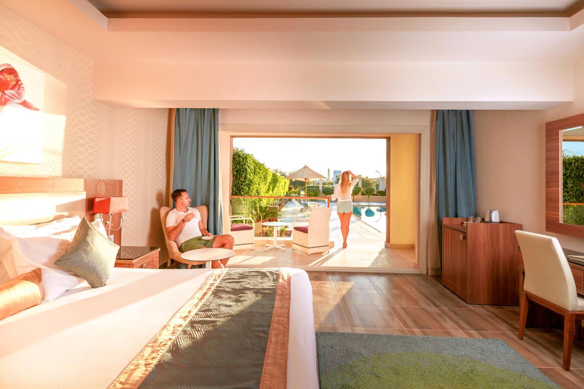 알바트로스 아쿠아 파크 샤름 엘 셰이크 - 패밀리 앤 커플 전용 외부 사진 A room at the Iberostar Grand Hotel at Playa del Inglés, Gran Canaria