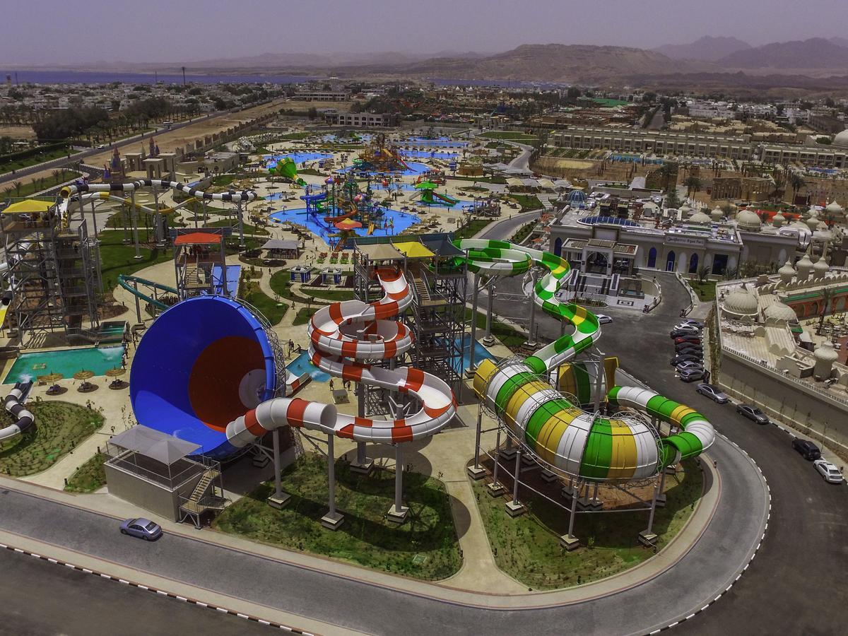알바트로스 아쿠아 파크 샤름 엘 셰이크 - 패밀리 앤 커플 전용 외부 사진 Aerial view of Splash Jungle Water Park